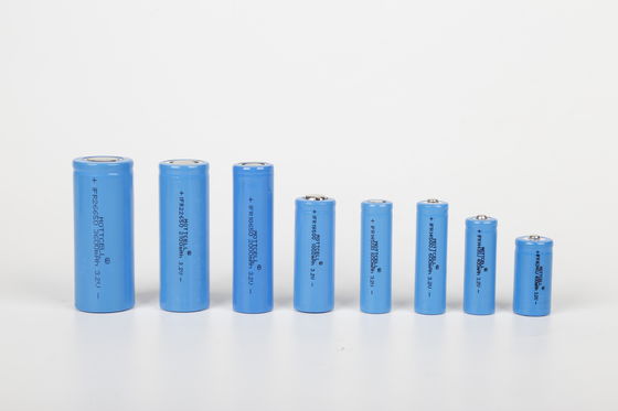 3.7V 18650 리온 배터리 셀 3000mAh 0.5C 배열 속도 45g 무게